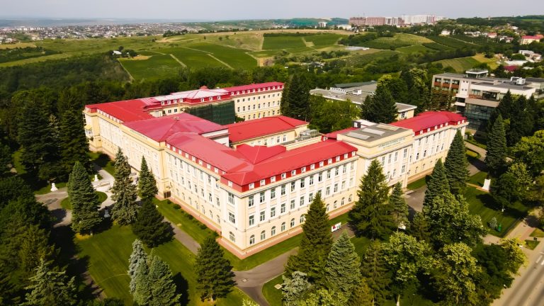 Cum să te înscrii la Universitatea de Științele Vieții din Iași 2025