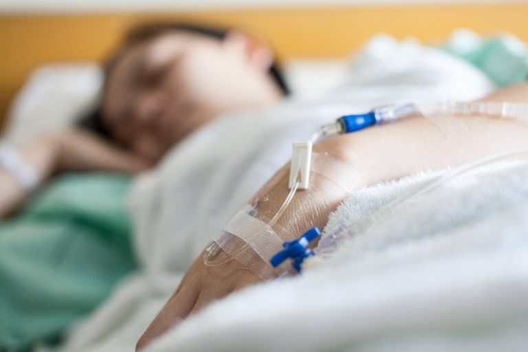 De ce o viroză simplă te poate trimite la spital. Sfaturi de la managerul „Infecțioase” Iași