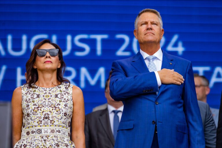 Iohannis: De Ziua Unirii, să apărăm democrația și drepturile.