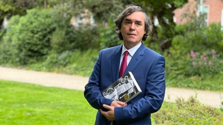 Academicienii nu l-au acceptat pe Cărtărescu membru din cauza criticilor aduse lui Eminescu și Cioran, afirmă Radu Vancu