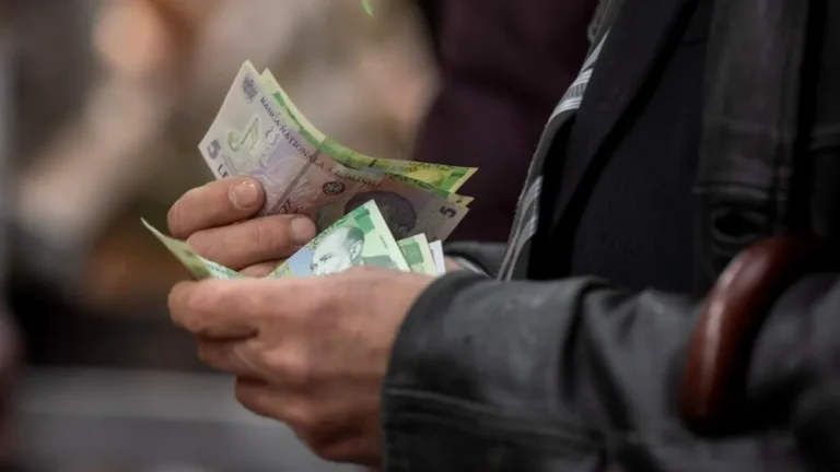 Aproape 37.000 de ieșeni trăiesc cu pensii de peste 1.000 lei.