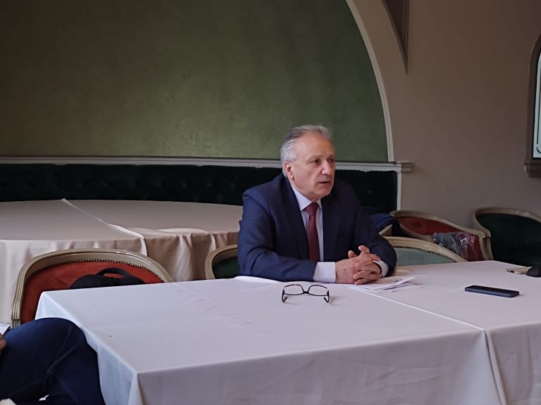 Război al indemnizațiilor la CNIR, așteptare pe loturi A8.