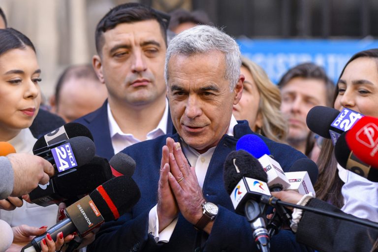 BEC anunță că va analiza și se va pronunța după candidatura lui Crin Antonescu