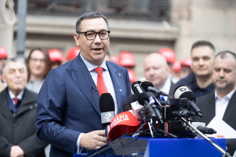 CCR a decis: Victor Ponta poate candida
