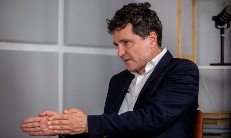 Candidatura lui Nicușor Dan la prezidențiale contestată la CCR