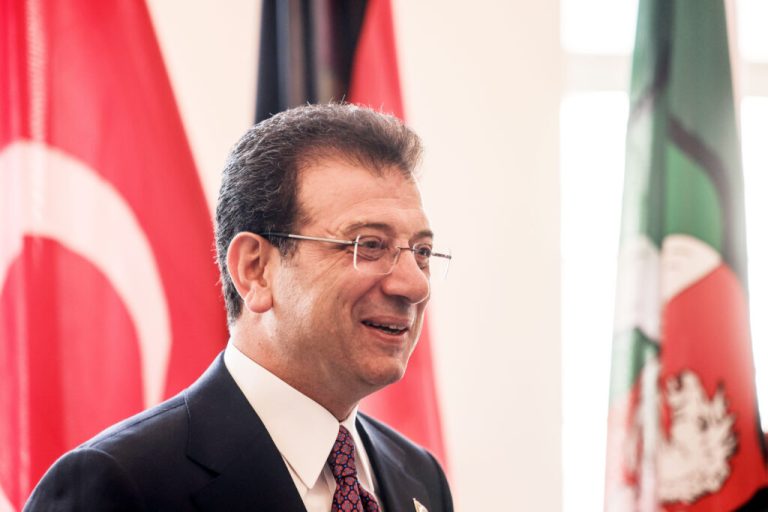 Ekrem Imamoglu, primarul Istanbulului, închis.