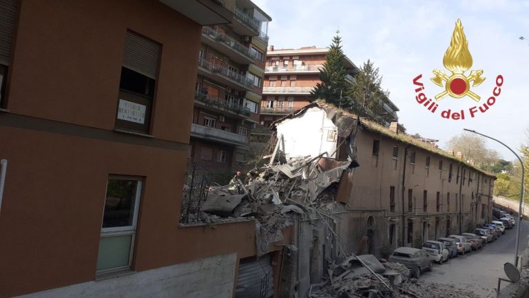 Explozie la Roma: Bloc prăbușit după deflagrație