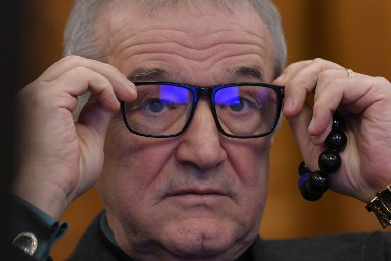 Gigi Becali anunță că a demisionat din AUR