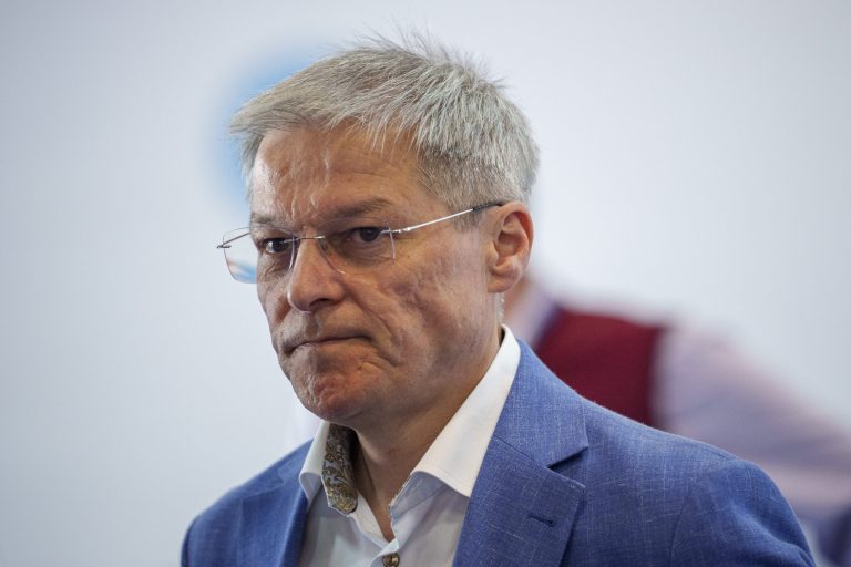 Ilie Bolojan l-a numit pe Dacian Cioloş consilier onorific.