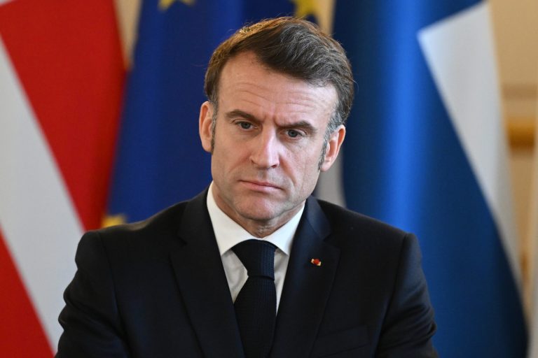 Macron: Nu trebuie permisiunea Rusiei pentru trupe în Ucraina