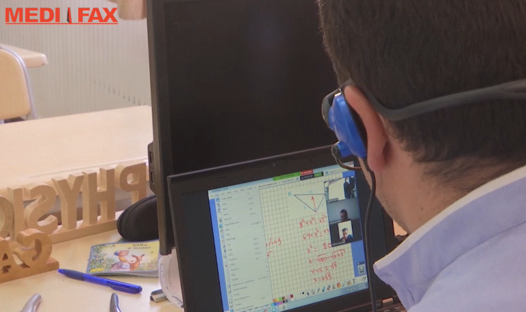 Madrid restricționează utilizarea calculatoarelor și tabletelor în școli.