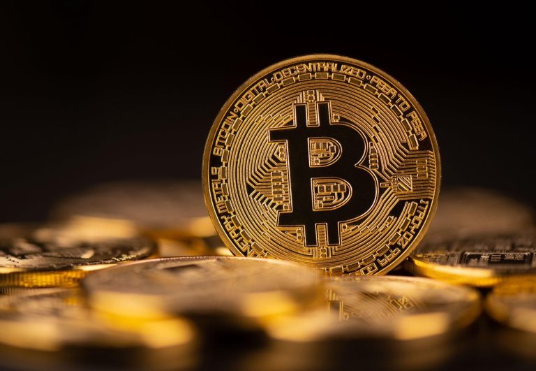 Trump semnează ordin pentru înființarea rezervei guvernamentale de bitcoin