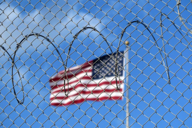 Val de execuții în SUA: Doi condamnați executați în Oklahoma și Florida