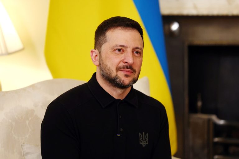 Volodimir Zelenski dorește să-l contacteze pe Donald Trump