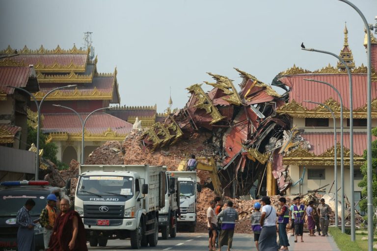 Convoi umanitar al Crucii Roșii atacat în Myanmar