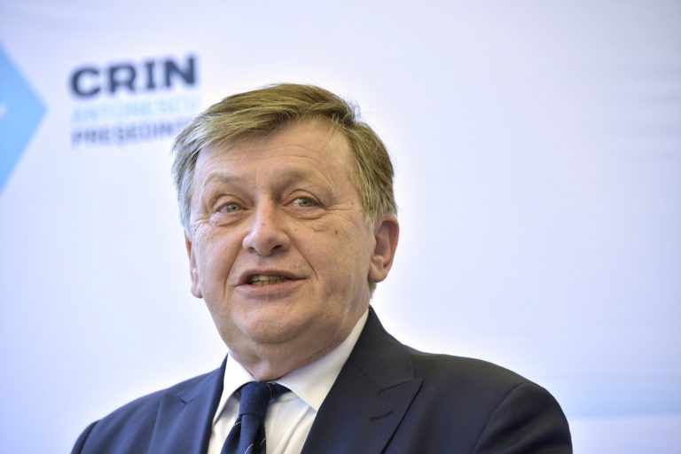 Crin Antonescu cere Guvernului măsuri urgente după războiul comercial declanșat de Trump