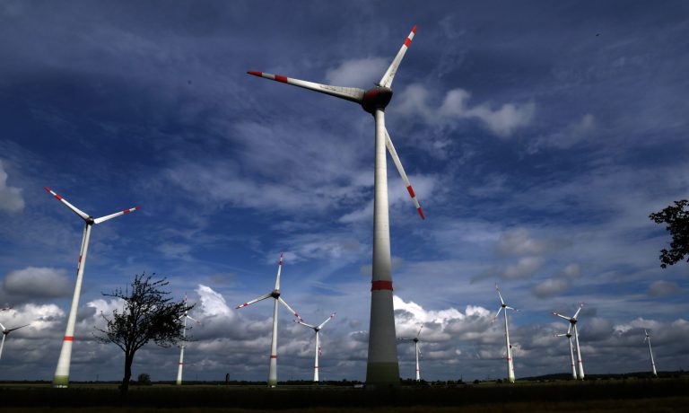 Parcurilor eoliene germane li s-a cerut instalarea radarelor moderne.