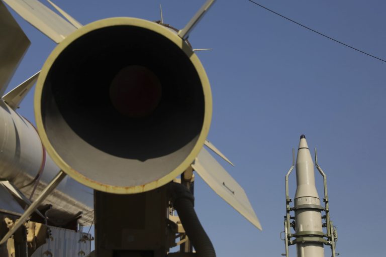 21 de țări musulmane cer interzicerea armelor nucleare în Orientul Mijlociu