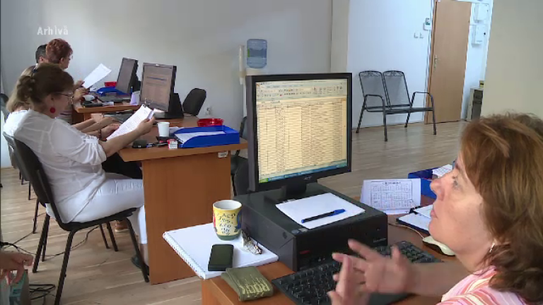 Guvernul Bolojan limitează sporul de condiții vătămătoare