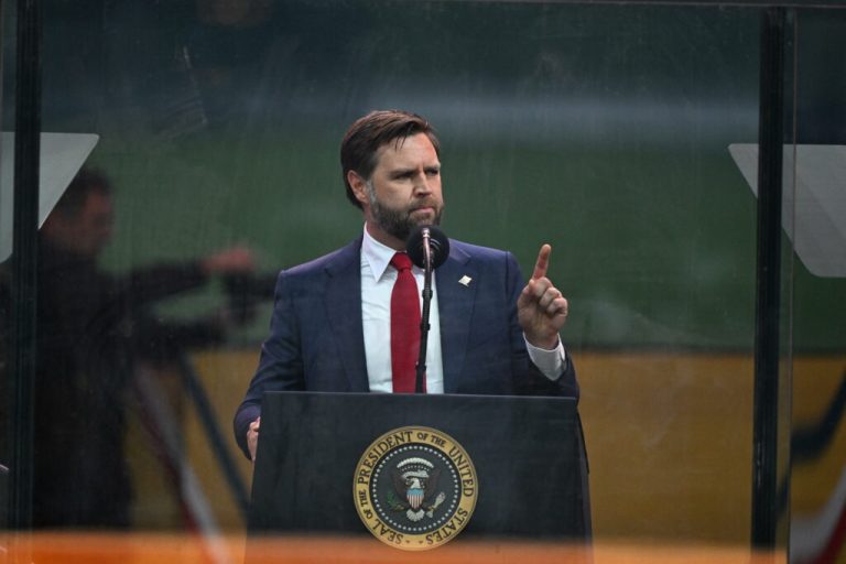 JD Vance: Nu suntem în război cu Iranul, ci cu nucleara sa