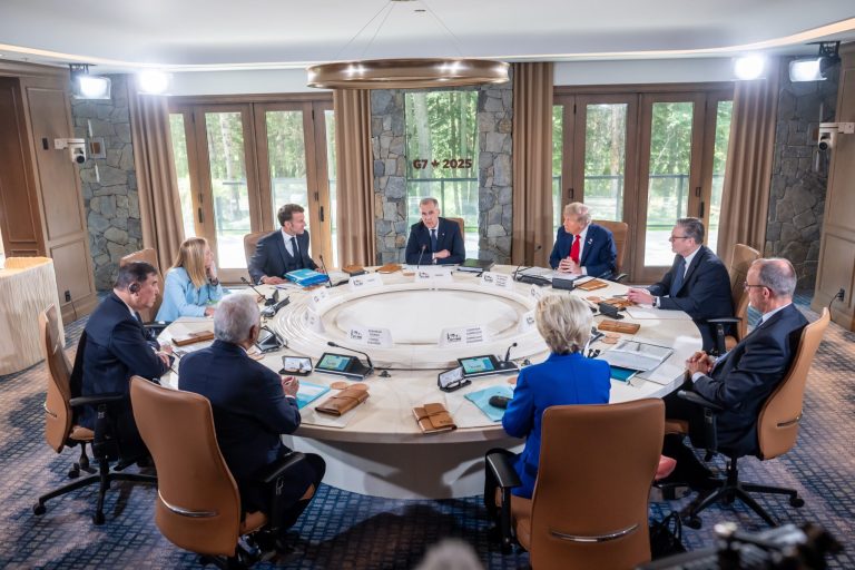 Liderii G7 au convenit o strategie pentru protejarea mineralelor rare