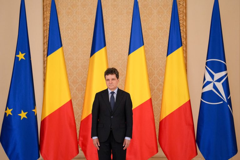 Nicușor Dan, mesaj de Ziua Drapelului Național