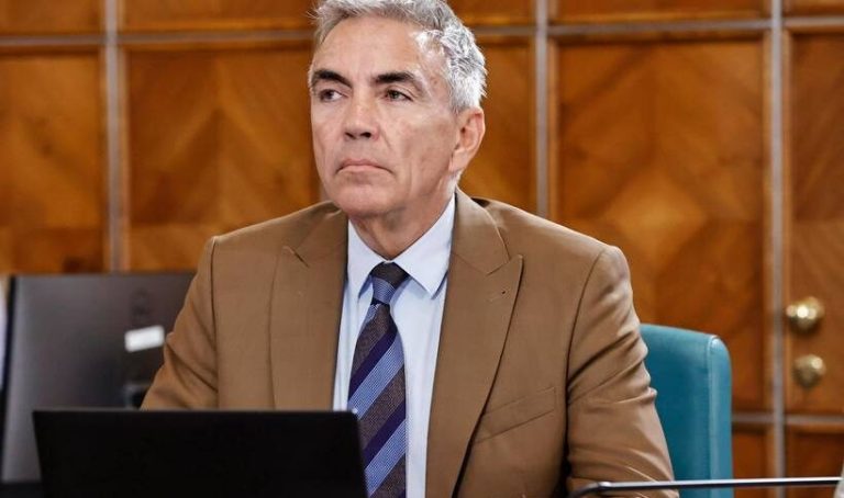 DNA oferă detalii despre cazul Anastasiu: Reprezentanţii SC Touring Eurolines SA s-au prezentat voluntar la sediul DNA cu un denunţ pregătit.