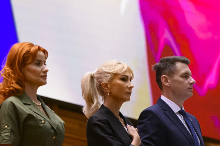 Judecătorii CCR ar putea pierde indemnizația de pensionare