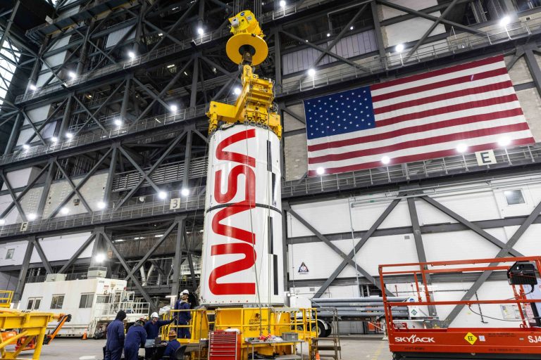 NASA concediază mii de angajați din cauza campaniei lui Trump