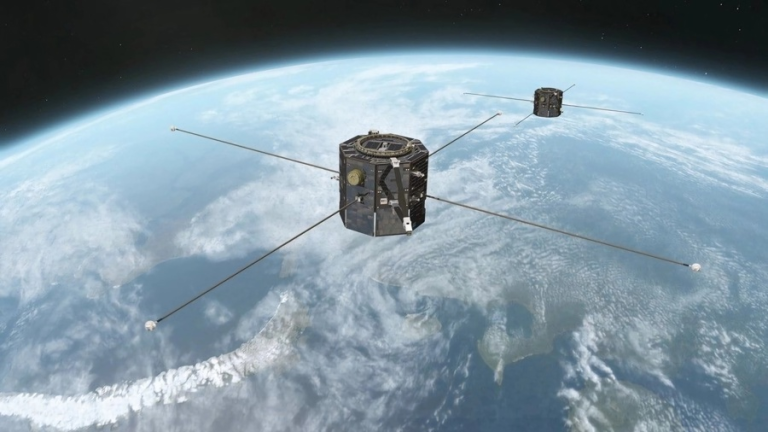 NASA lansează doi sateliți pentru monitorizarea furtunilor solare