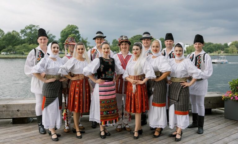 Peste 12.000 de participanți la festivalul românesc din America