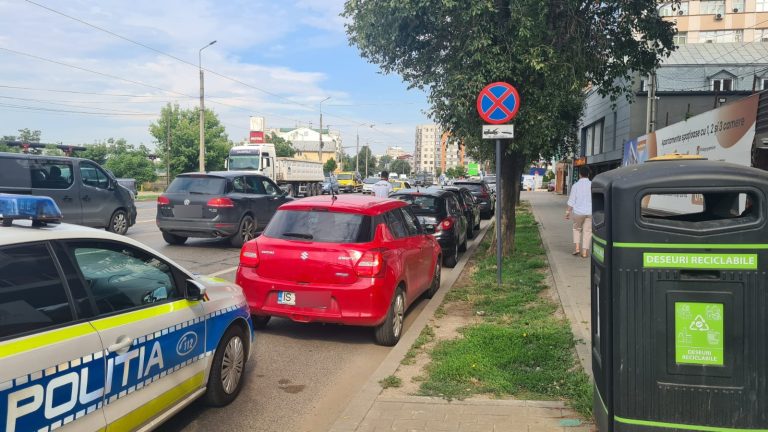 Razie a Poliției în Canta: amenzi pentru parcarea la bordură