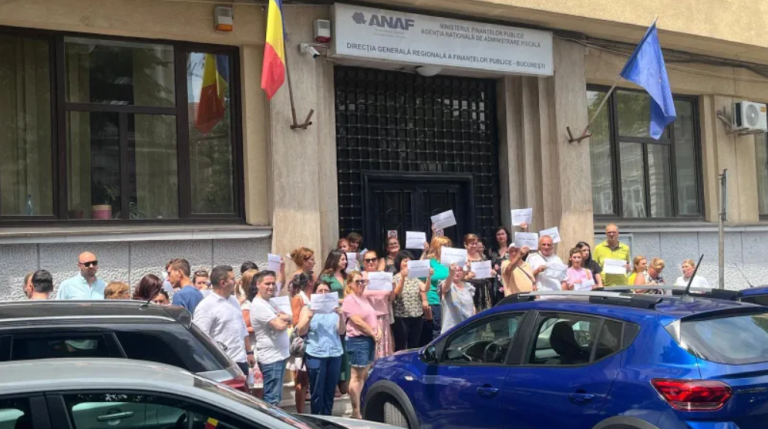 Salarii mari și multe sporuri pentru angajații ANAF