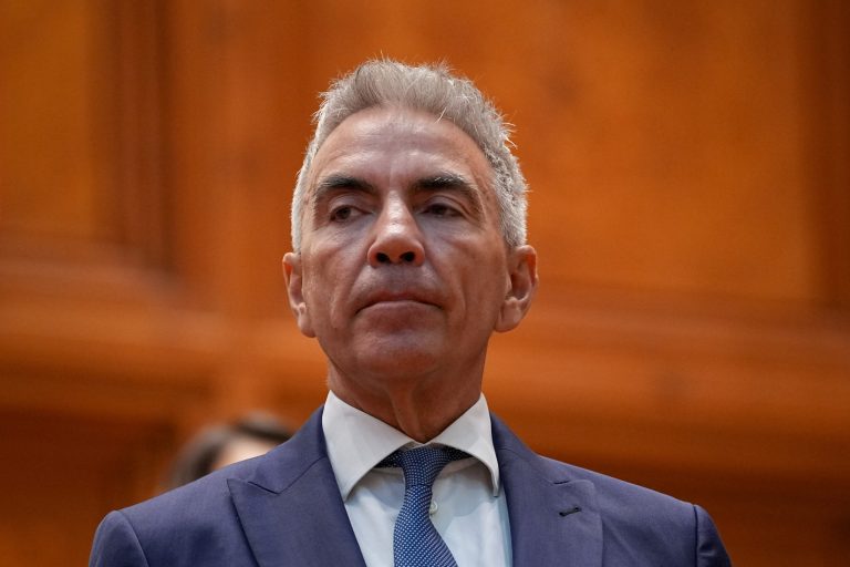 Vicepremierul Dragoș Anastasiu susține o conferință duminică