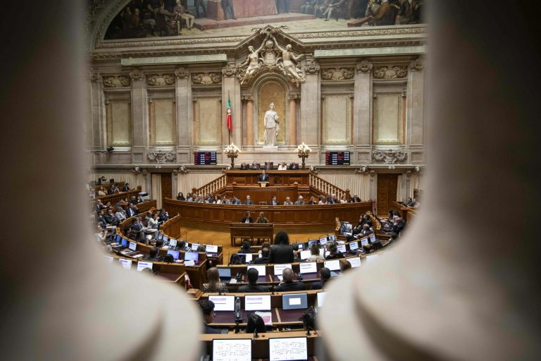 Violul a devenit infracțiune publică în Portugalia. Ce înseamnă schimbarea pentru femei?