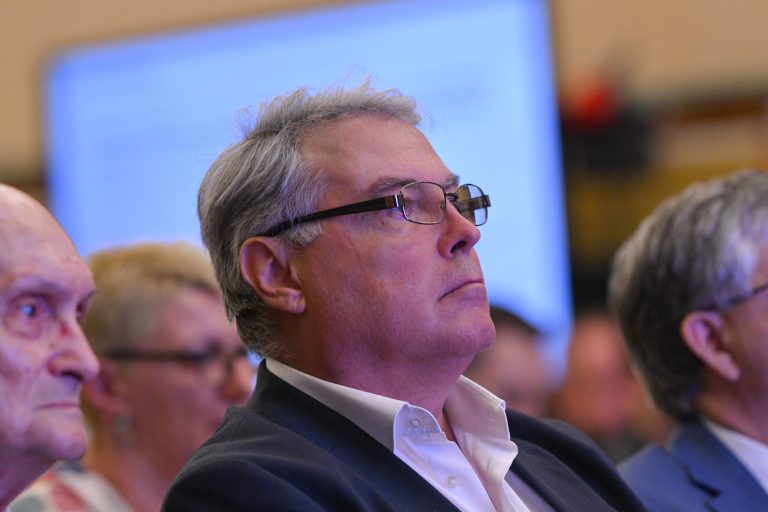 Adrian Cioroianu: Nicușor Dan a greșit lipsind de la înmormântare