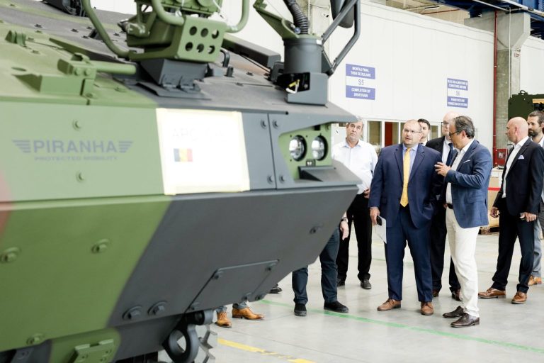 Armata a blocat livrarea blindatelor Piranha V
