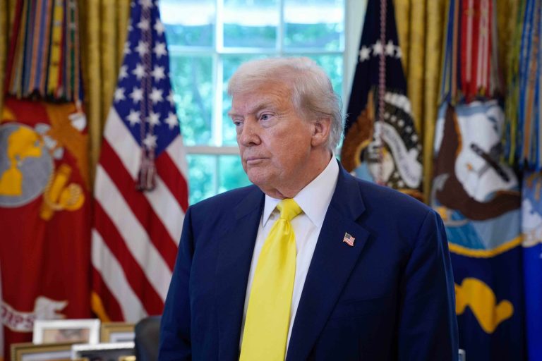 Donald Trump atacă dur pe George Soros. Președintele SUA cere acuzații împotriva miliardarului și a „grupului său de psihopați”