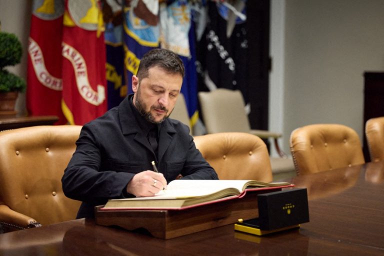 Garanțiile de securitate pentru Ucraina vor fi gata în curând, spune Zelenski
