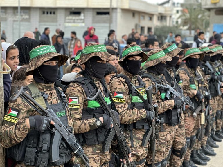 Hamas respinge planul Israelului de relocare a palestinienilor.