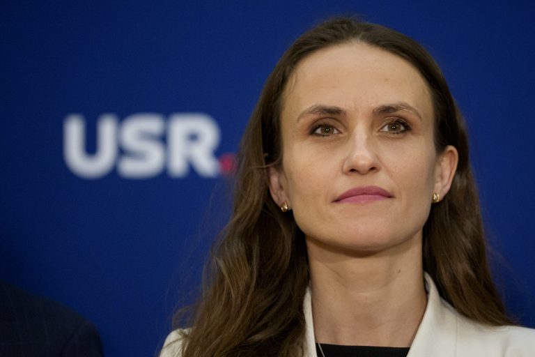 Ministrul Oana Țoiu salută invitația lui Trump lui Zelenski