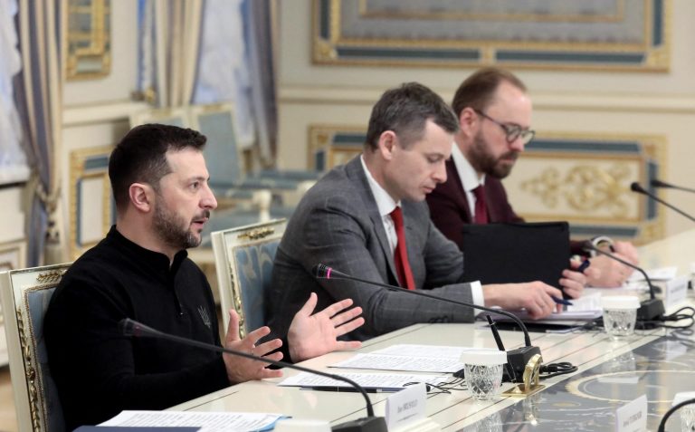 Ucraina are nevoie de 45 miliarde dolari pentru datorii