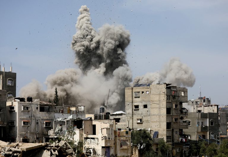 Bombardament israelian la tabăra de refugiați Shati Gaza