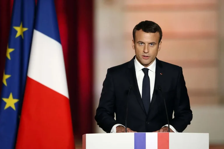 Criză politică în Franța: Ce urmează după Guvernul Bayrou