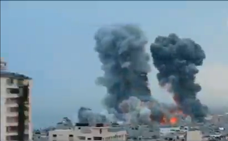 Israelul a atacat portul Hodeidah din Yemen