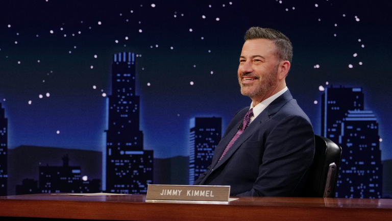 Jimmy Kimmel a fost suspendat din cauza lipsei de talent.