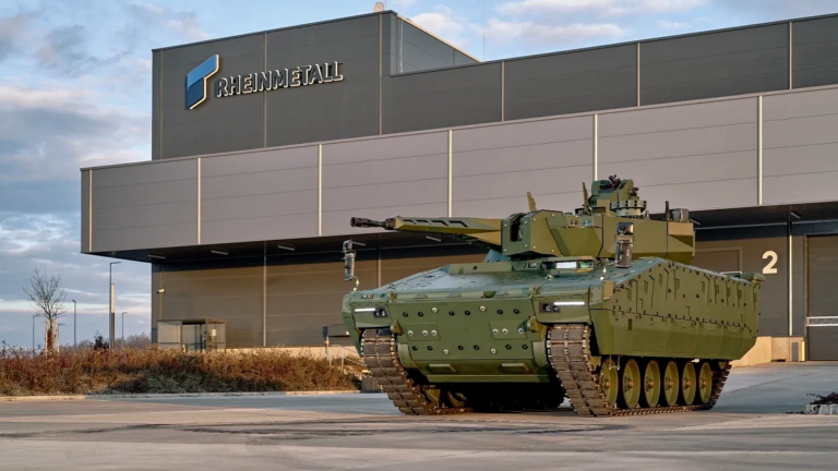 Ministrul Apărării: „Din această fabrică vom face armament”