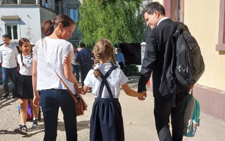 Nicuşor Dan explică absența de la deschidereții anului școlar