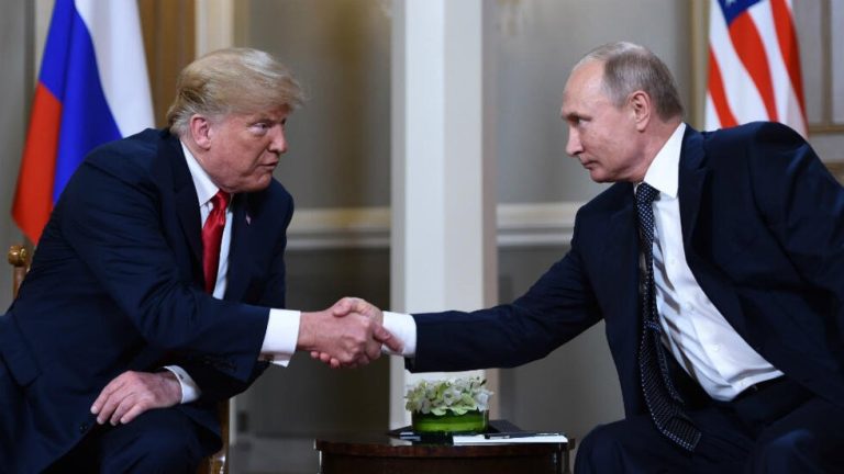 Slovacia și Ungaria contestă planul lui Trump privind energia rusă.