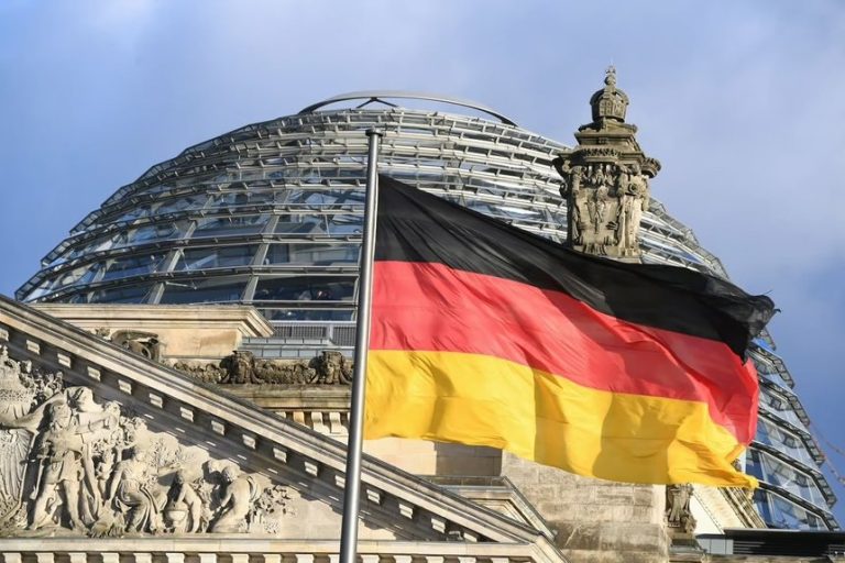 Sondaj: Majoritatea germanilor tem atac rusesc asupra NATO